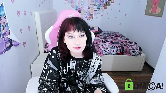 Snapshot of ElizaNik_ chatting on January 22, 12:38 am ElizaNik online show from January 22, 12:38 am