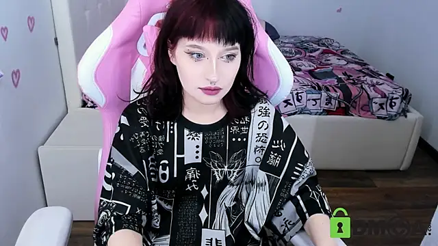 Snapshot of ElizaNik_ chatting on January 22, 3:41 am ElizaNik online show from January 22, 3:41 am