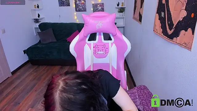 Snapshot of ElizaNik_ chatting on February 15, 9:48 pm ElizaNik online show from February 15, 9:48 pm