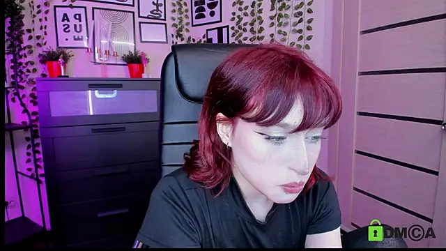 ElizaNik  online show from July 31, 10:42 pm