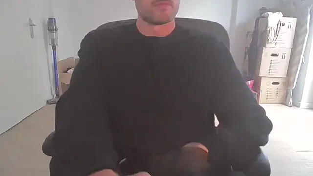 taallguyy 196 online show from September 13, 5:02 pm