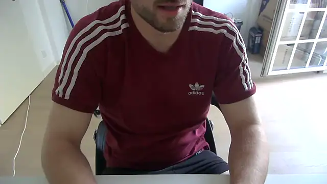 taallguyy 196 online show from May 26, 5:03 am