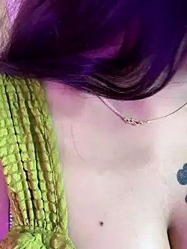 Snapshot of wildestcouplee chatting on November 1, 9:06 pm wildestcouplee online show from November 1, 9:06 pm