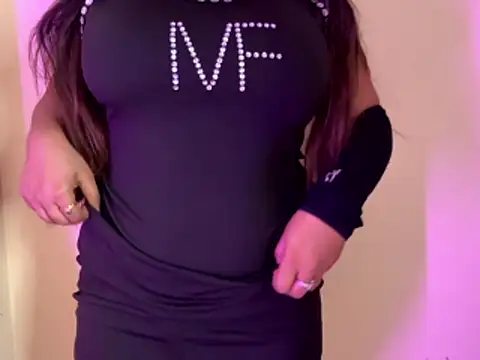 wildestcouplee online show from March 11, 9:10 pm