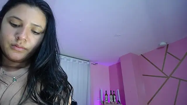 Snapshot of frreeya chatting on January 18, 12:02 am frreeya online show from January 18, 12:02 am