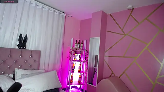 Snapshot of frreeya chatting on January 30, 12:18 am frreeya online show from January 30, 12:18 am