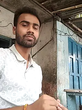 Snapshot of Skinny_Bigass_23 chatting on June 4, 9:15 am Skinny Bigass 23 online show from June 4, 9:15 am
