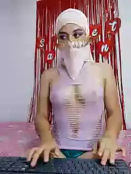 Aaliyah Salma online show from February 19, 11:04 pm