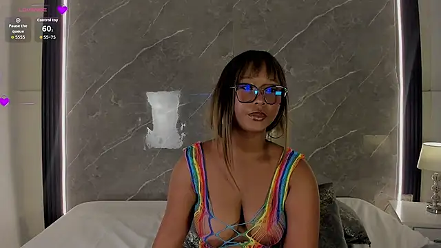 RachellEbony online show from May 13, 1:19 pm