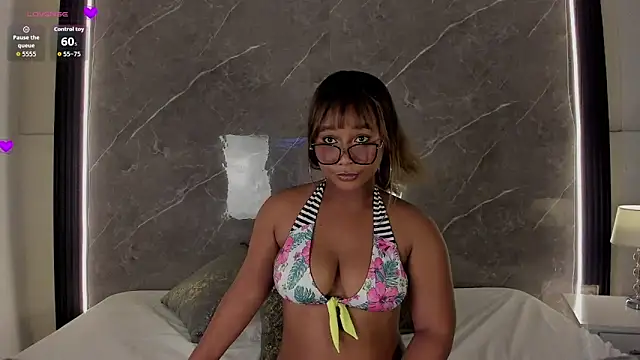 RachellEbony online show from May 15, 12:56 pm