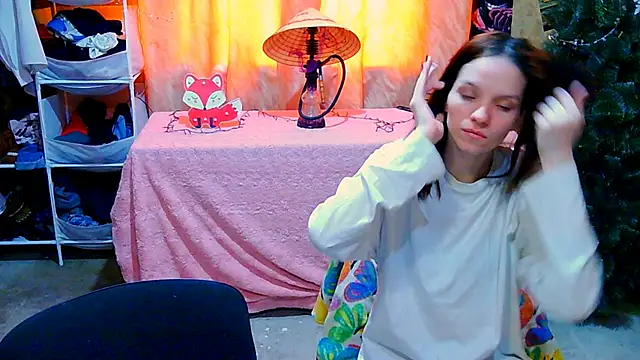 Ivy Lester online show from January 5, 9:59 am