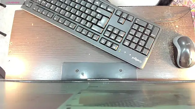 ariana crazzy online show from January 13, 4:08 pm