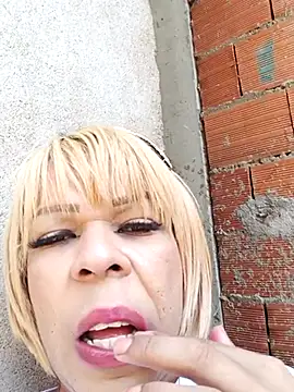 blondebitchlitle online show from February 13, 2:20 pm