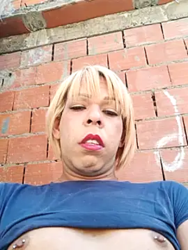 blondebitchlitle online show from February 15, 2:00 pm