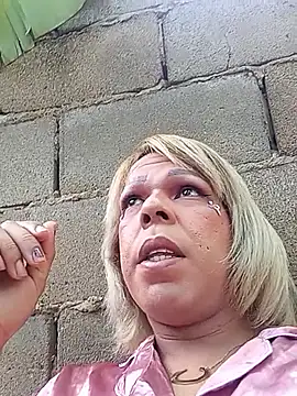 blondebitchlitle online show from January 15, 2:43 pm