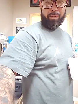 Snapshot of jr91esl chatting on April 11, 8:18 am jr91esl online show from April 11, 8:18 am