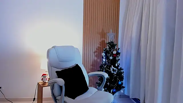 Snapshot of _Sam_sexy_ chatting on December 15, 2:08 am Sam sexy online show from December 15, 2:08 am