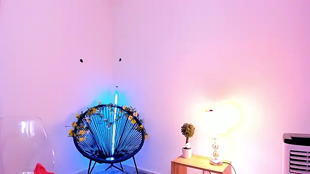 Snapshot of _Sam_sexy_ chatting on January 12, 12:18 am Sam sexy online show from January 12, 12:18 am