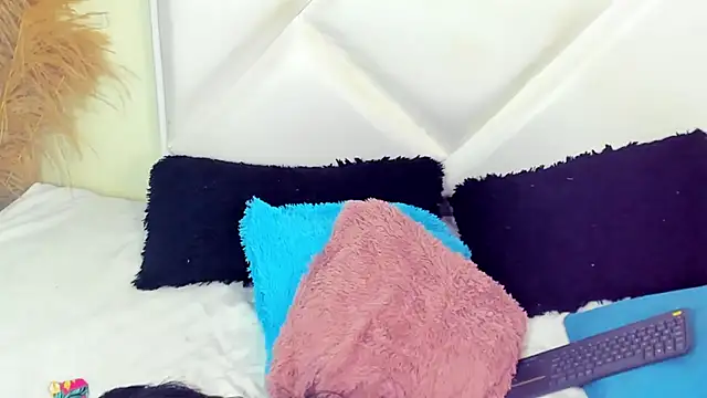 ScarlethNatasha online show from July 12, 2:57 am