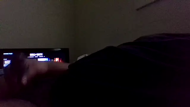 dvaughn3117 online show from April 2, 8:39 pm