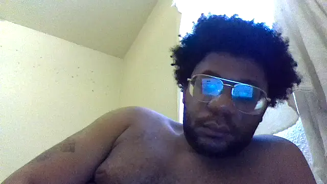 Snapshot of dvaughn3117 chatting on April 14, 10:16 pm dvaughn3117 online show from April 14, 10:16 pm