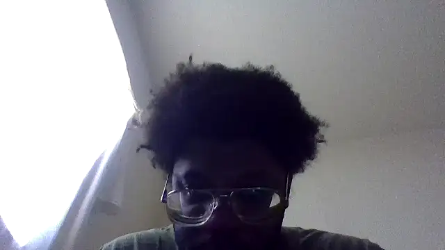 Snapshot of dvaughn3117 chatting on April 19, 10:45 pm dvaughn3117 online show from April 19, 10:45 pm