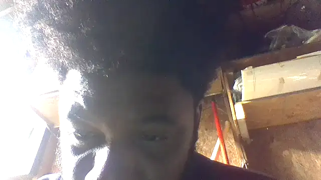 Snapshot of dvaughn3117 chatting on June 27, 12:22 pm dvaughn3117 online show from June 27, 12:22 pm