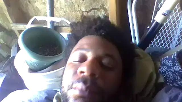 Snapshot of dvaughn3117 chatting on July 7, 8:13 pm dvaughn3117 online show from July 7, 8:13 pm