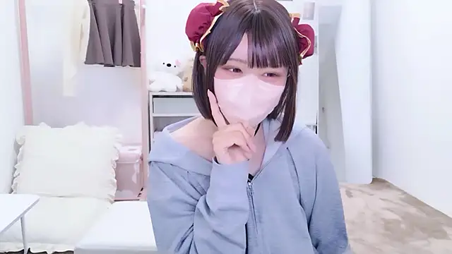 aki zzz online show from December 5, 4:03 pm