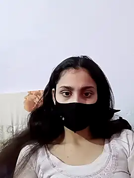 magicmoment00786 online show from December 18, 8:53 am