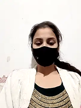 magicmoment00786 online show from December 19, 4:35 pm