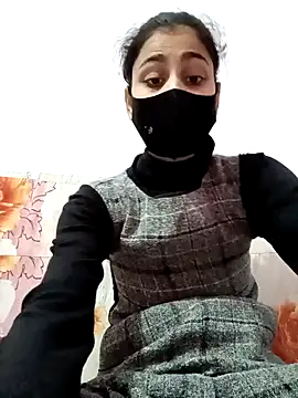 magicmoment00786 online show from December 27, 9:28 am