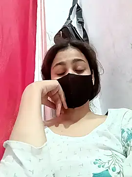 magicmoment00786 online show from October 21, 8:37 am