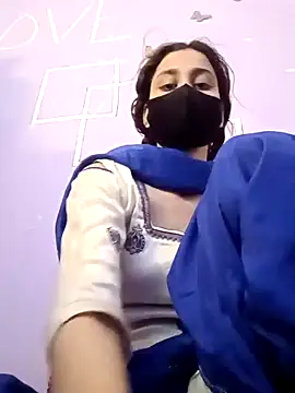 magicmoment00786 online show from November 4, 5:01 pm