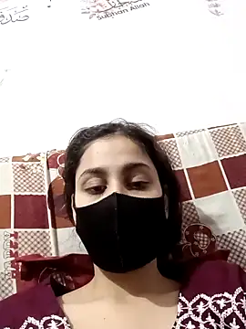 magicmoment00786 online show from November 8, 1:33 pm