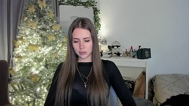 Snapshot of SuraMune chatting on January 6, 7:24 pm SuraMune online show from January 6, 7:24 pm