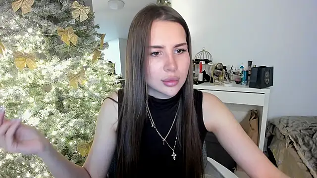 Snapshot of SuraMune chatting on January 9, 3:12 pm SuraMune online show from January 9, 3:12 pm