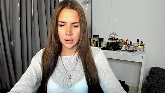 Snapshot of SuraMune chatting on February 12, 6:30 pm SuraMune online show from February 12, 6:30 pm