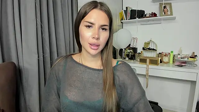 Snapshot of SuraMune chatting on March 6, 4:38 pm SuraMune online show from March 6, 4:38 pm