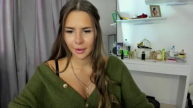 Snapshot of SuraMune chatting on March 21, 10:50 am SuraMune online show from March 21, 10:50 am