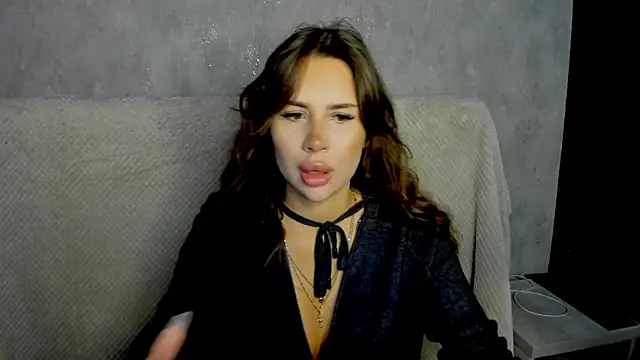 Snapshot of SuraMune chatting on October 26, 10:54 am SuraMune online show from October 26, 10:54 am