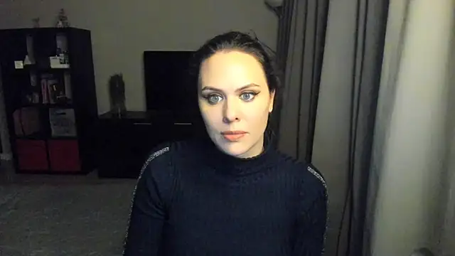 MollyCheiz online show from January 10, 8:15 pm