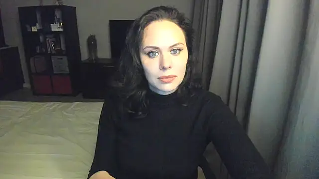 MollyCheiz online show from January 18, 6:10 pm