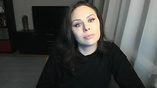 MollyCheiz online show from November 17, 4:24 pm