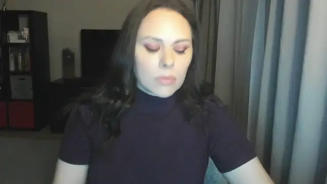 MollyCheiz online show from April 11, 6:01 pm