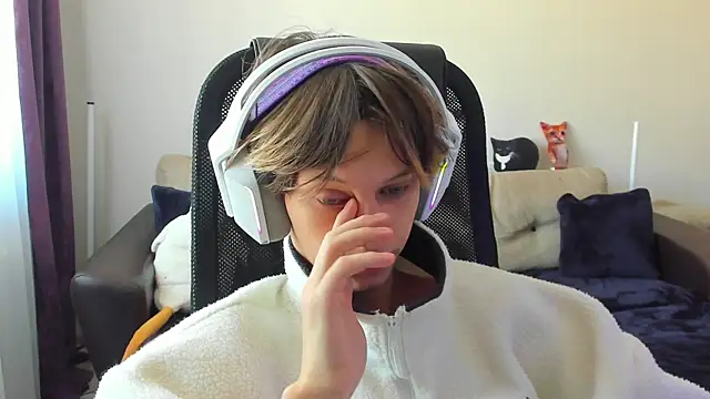 Ostin meow online show from September 15, 3:50 am