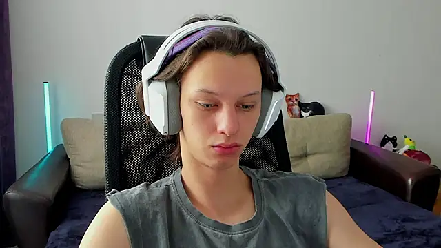 Ostin meow online show from February 28, 7:53 am