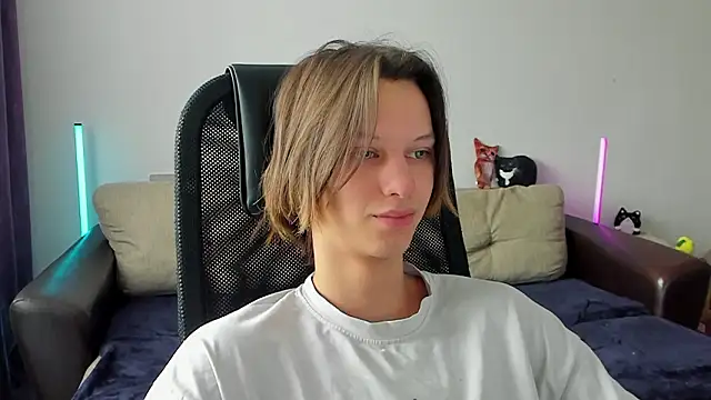 Ostin meow online show from March 14, 6:19 am