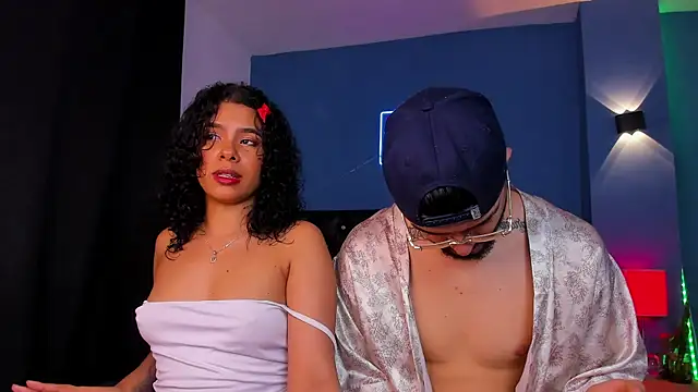 Snapshot of sharon_and_myke chatting on October 1, 8:59 pm sharon and myke online show from October 1, 8:59 pm