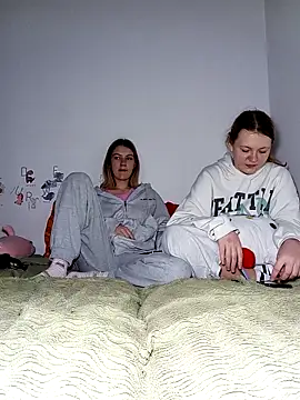 ella grays online show from March 2, 5:09 pm